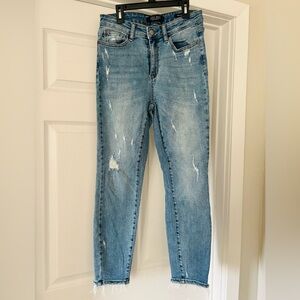 Judy Blue • Light Blue Distressed, Relaxed Fit, Skinny Jeans (Size 5/27)
